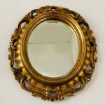 ovaal vormige barok spiegel goud